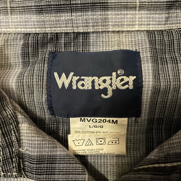 Wrangler Pearl Snap - Picture 2 of 2